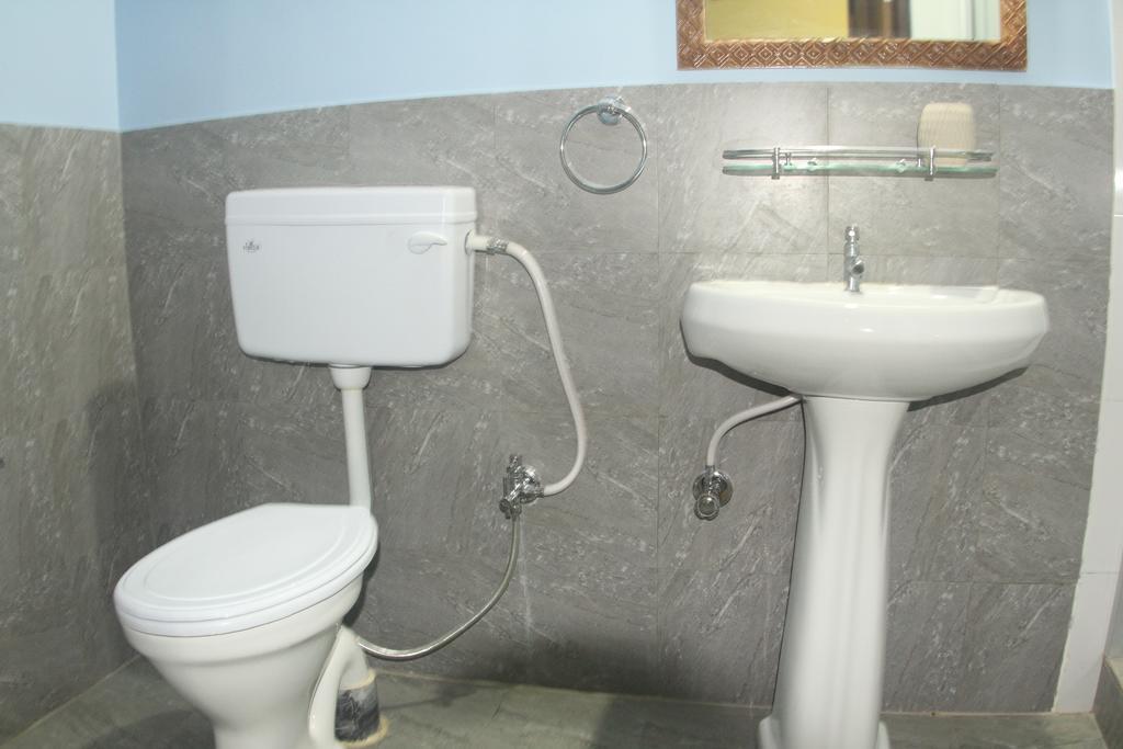 Lotus Paying Guesthouse Varanasi Exterior photo